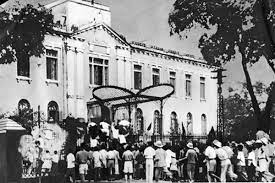 Việt Nam trong những năm đầu sau thắng lợi của cuộc kháng chiến chống Mĩ cứu nước năm 1975 - Lịch sử lớp 12